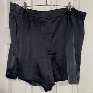 Abercrombie & Fitch Elegant Dressy Black High Waist Shorts. XL. High Waist.New.